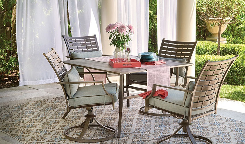 Courtyard Creations Patio Set